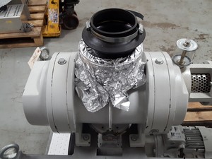 Thumbnail image of Pfeiffer Balzers WKP500A Vacuum Pump WOS 430 Leybold Sogevac SV100B AM 90 SX2 