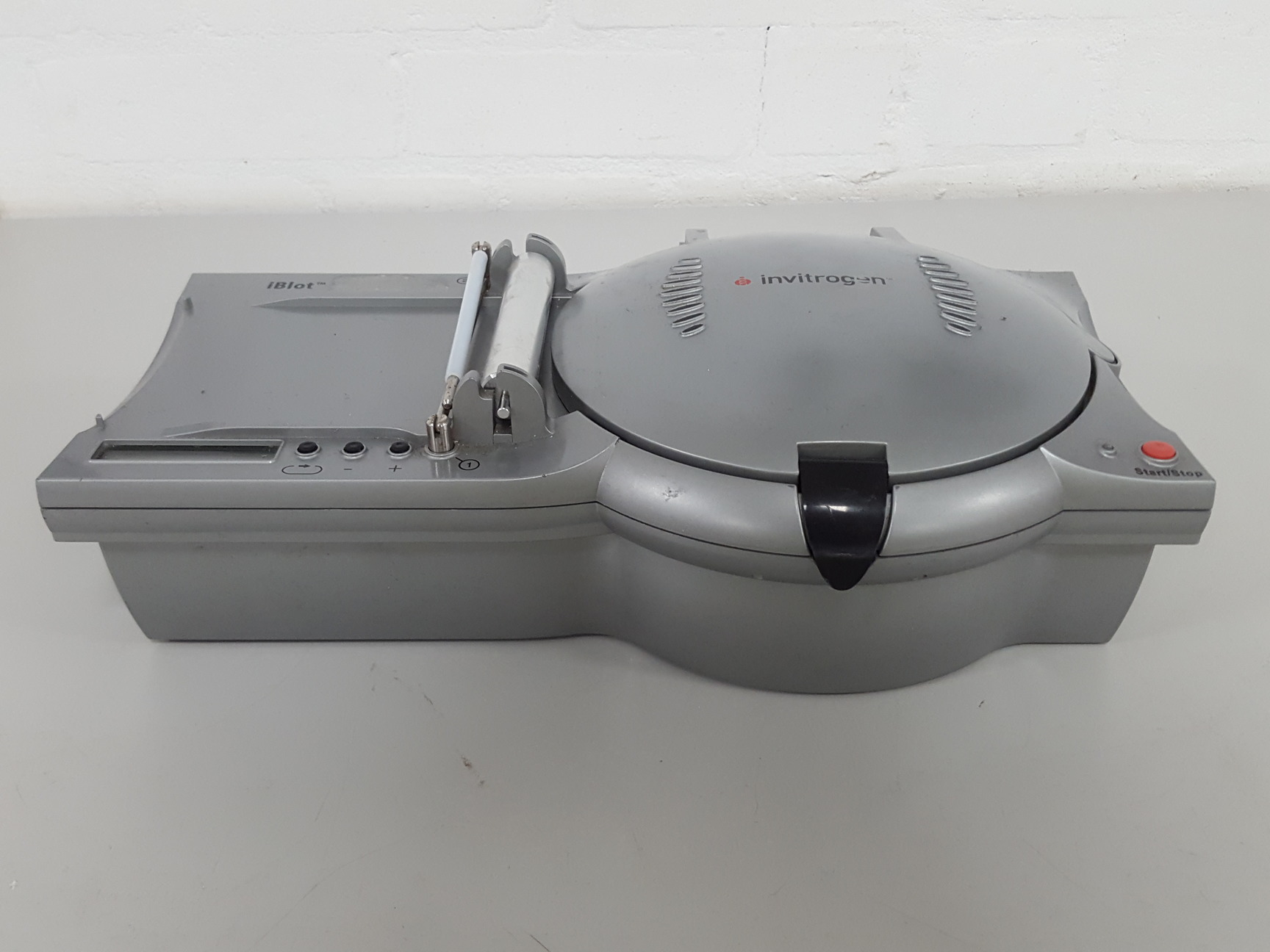 Image of Invitrogen iBlot Dry Blotting System Ethrog Technologies Lab
