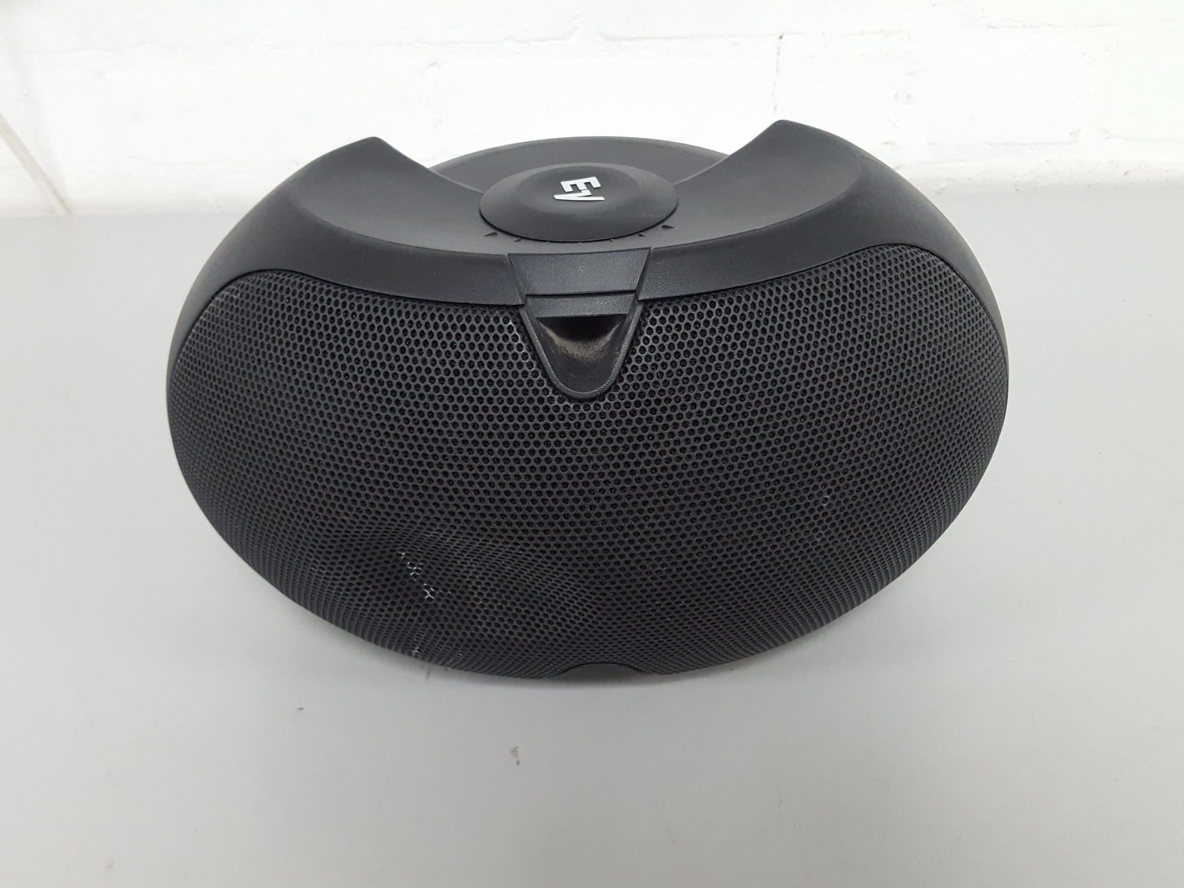 Image of ElectroVoice EVid 8D 4.2 2‑Way Surface-Mount Loudspeaker Professional