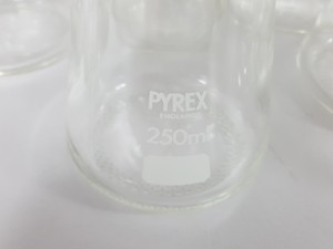 Thumbnail image of Lot of 27x 250mL Duran / Erlenmeyer Flasks Lab Glassware Glass