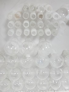 Thumbnail image of Lot of 27x 100mL Round-Bottom Round Bottom Flasks With Stoppers Lab Glassware