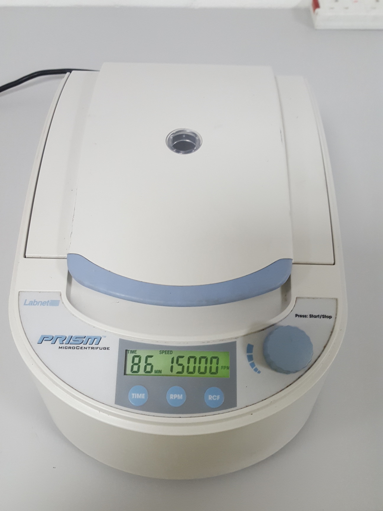 Image of Labnet Prism Benchtop Microcentrifuge Centrifuge Lab 