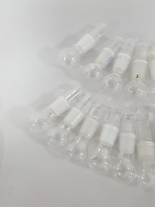 Thumbnail image of 46x SGL Mini Round Flasks With Stoppers Lab Glassware