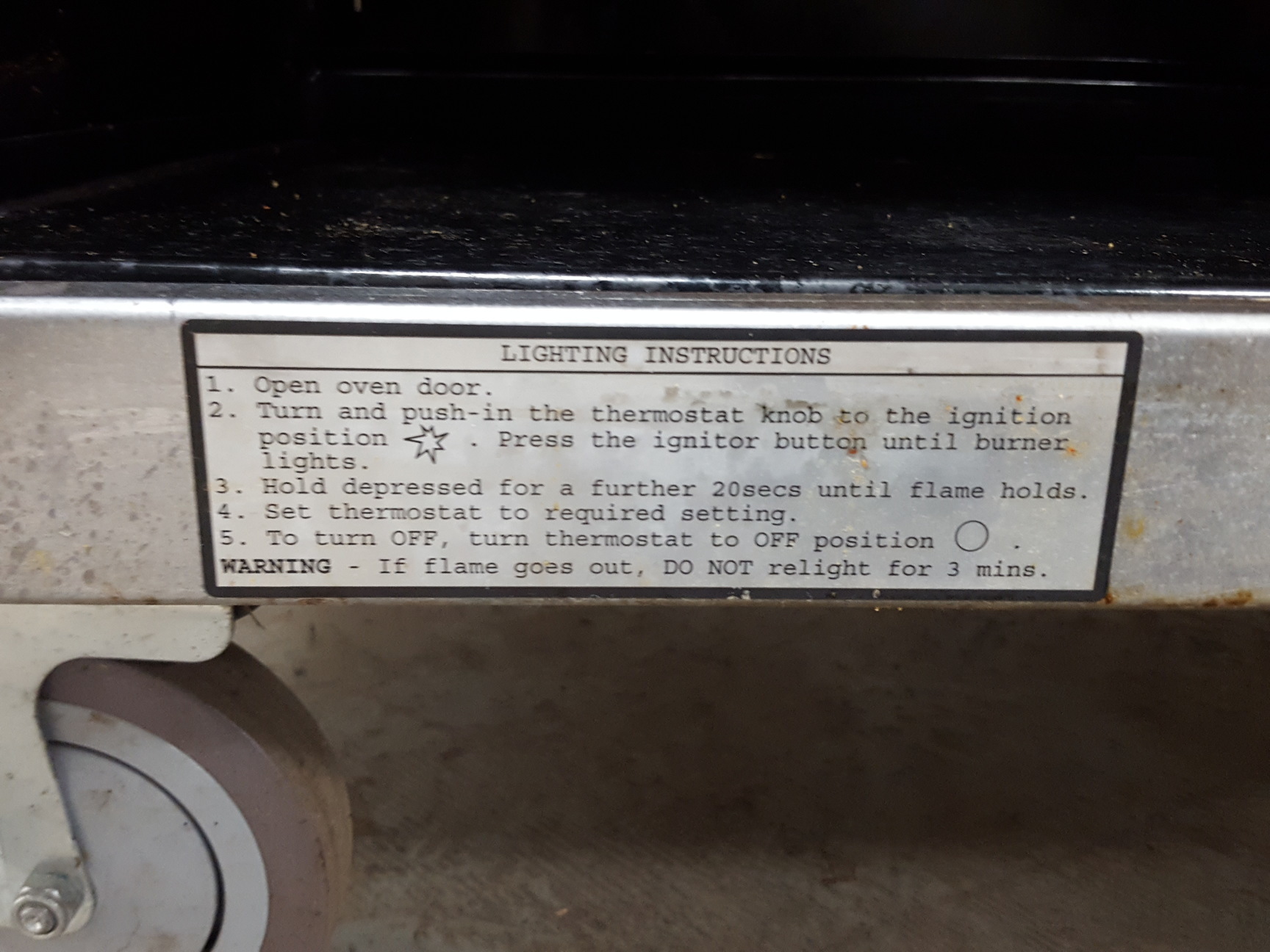 Image of Moorwood Vulcan MV3 MV3RGP90 Series Gas Range Commercial Kitchen Stove