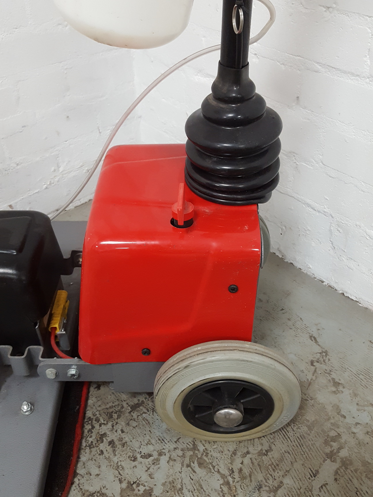 Image of Victor LMX60 Floor Scrubber Polisher Rectangular Head Cleaning Machine