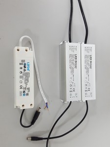 Thumbnail image of 5x LED Lighting Panels GlacialLight GL-PL0606, Tamlite RECD Excel, Venture PNL03