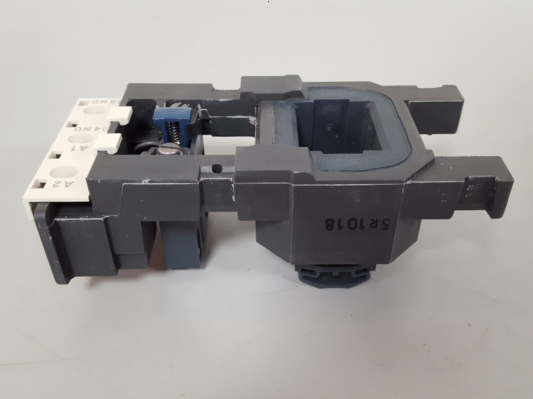 Image of Schneider LX1 FF240 827-186 Coil