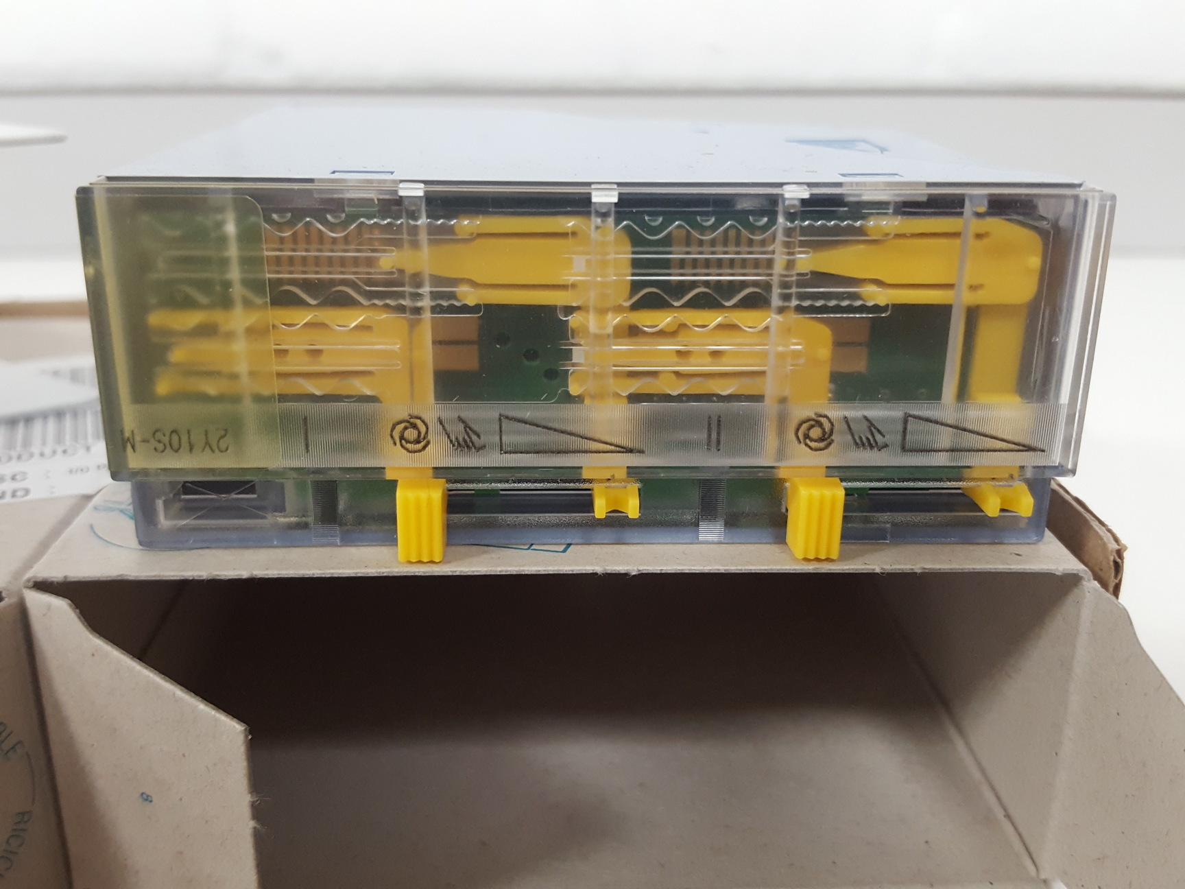 Image of Siemens PTM1.2Y10S I/O Module Electrical Equipment