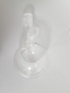 Thumbnail image of 18x Round Bottomed Boiling Flasks + Stoppers Lab Glassware