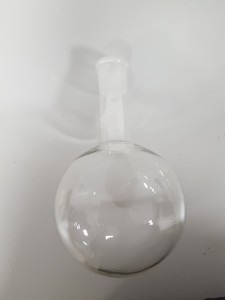 Thumbnail image of 18x Round Bottomed Boiling Flasks + Stoppers Lab Glassware