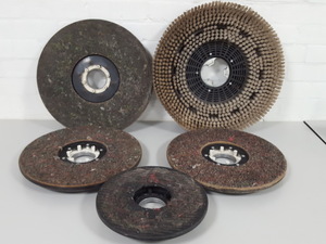 Thumbnail image of 5x Victor Floor Polishers Drive Pads VB30111 VB40141 VB45141
