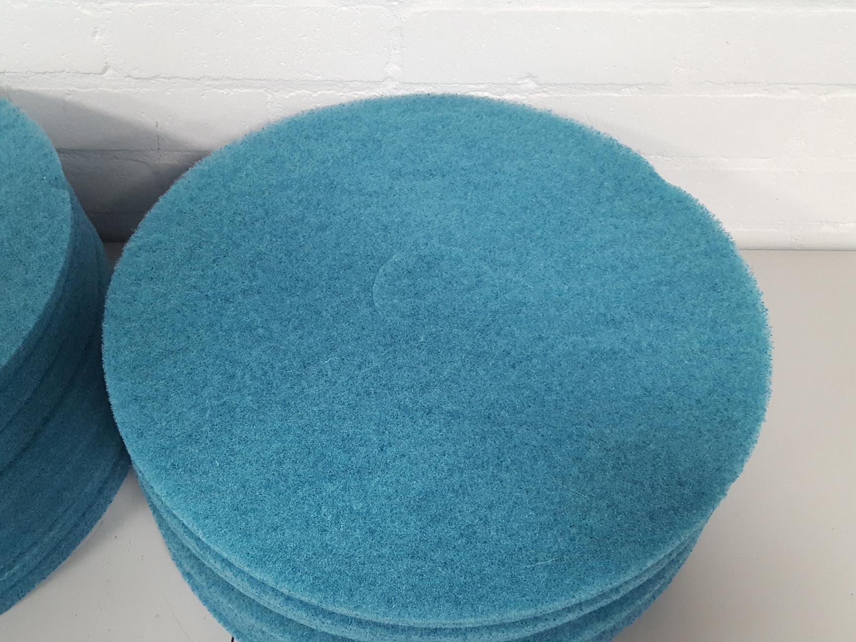 Image of Lot of 15 Blue Floor Maintenance Pads 17" Scrubber