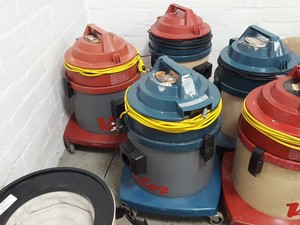 Thumbnail image of 5x Victor D9A Vac Tub Vacuum Cleaner With 2x Bases Spares & Repairs