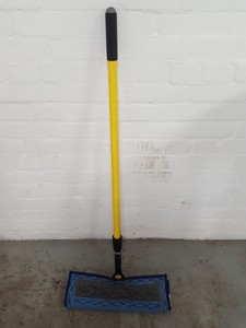 Thumbnail image of Rubbermaid HYGEN Microfiber Bucket & Wringer With Mats