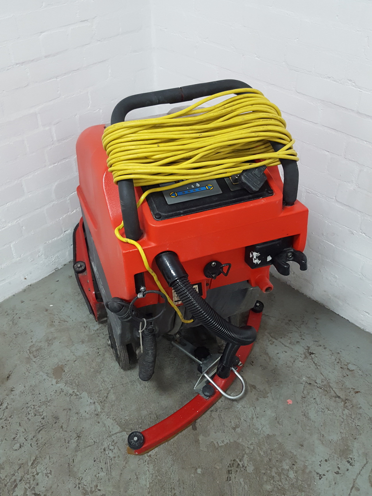 Image of Victor SD40 Scrubber Drier Floor Cleaning