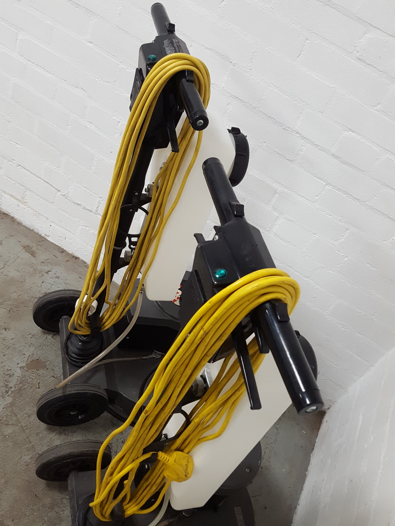 Image of 2x Victor Contractor 400 Floor Cleaners Scrubber Polisher 