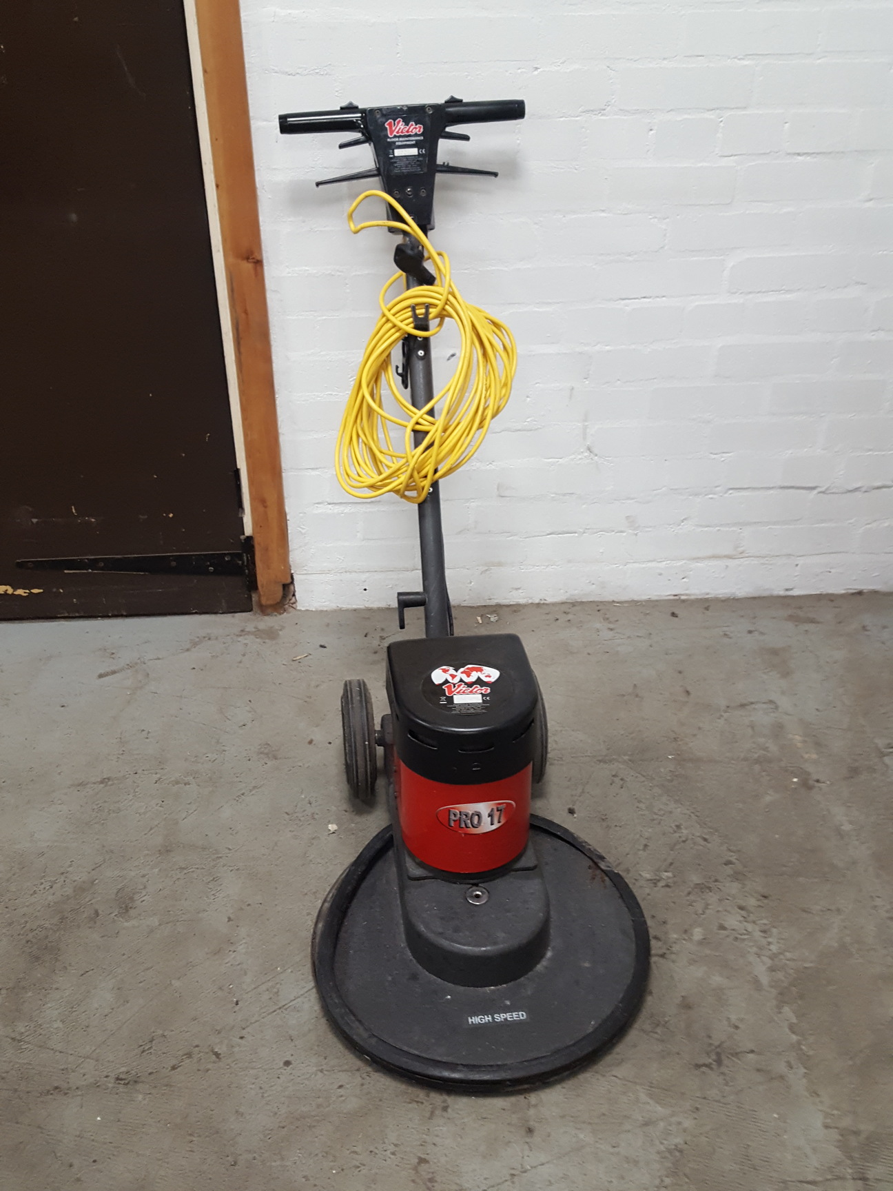 Image of Victor Pro 17 High Speed Buffing Floor Scrubbing Machine
