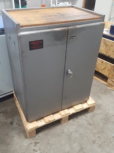 Thumbnail image of Bridgeport Milling Machine Mill Engineering + Versatool Cabinet + Accessories