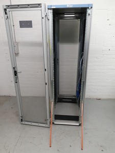 Thumbnail image of SUN Microsystems Computer Rack Cabinet with Power Supply and Anti-tilt Legs