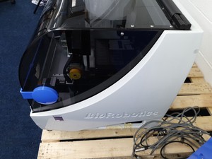 Thumbnail image of BioRobotics MicroGrid Compact MGII-410 Colony Picking Laboratory System 