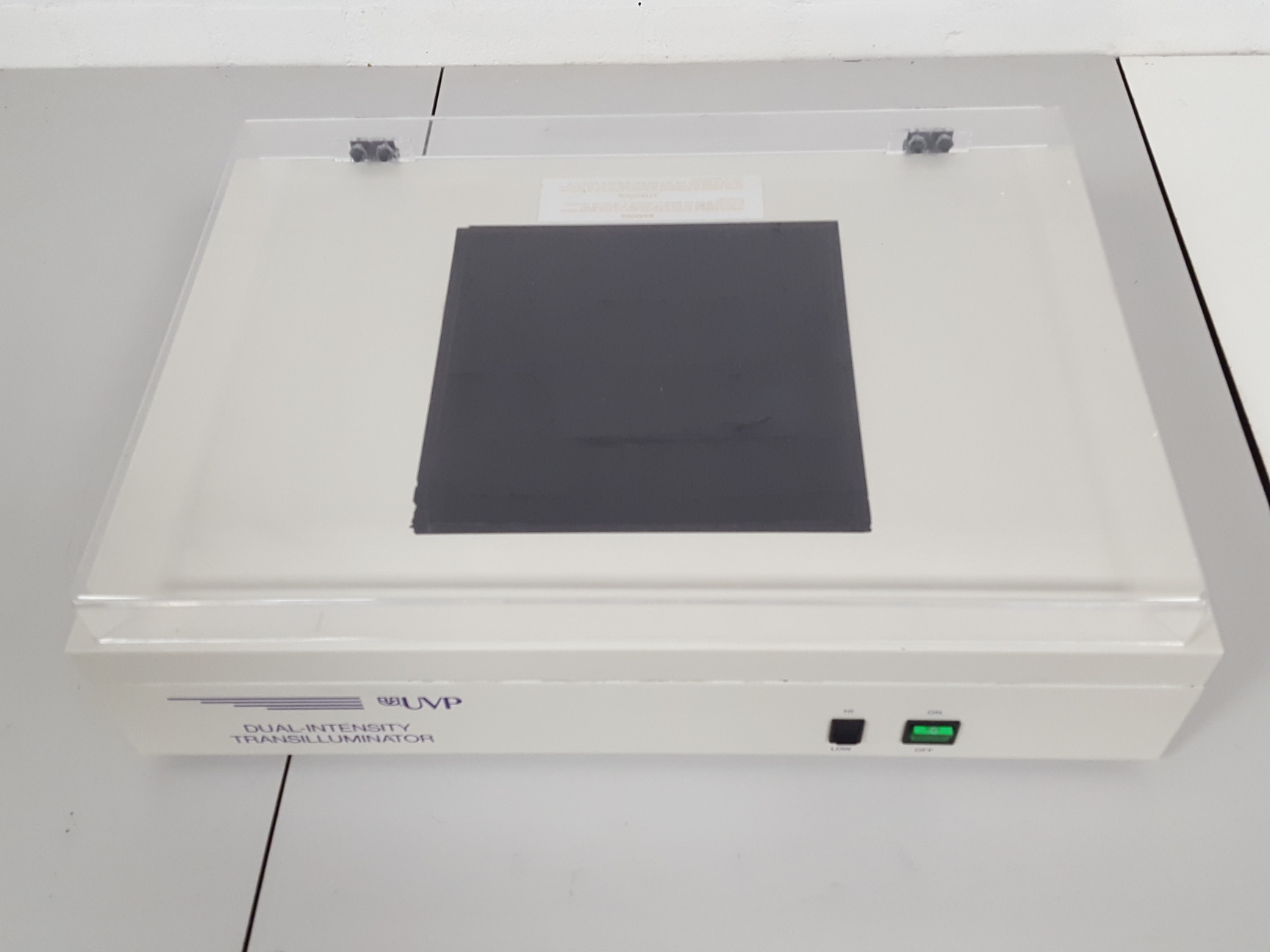 Image of UVP TM-20 Bench Top UV Dual Intensity Transilluminator 575 / 974nm Lab
