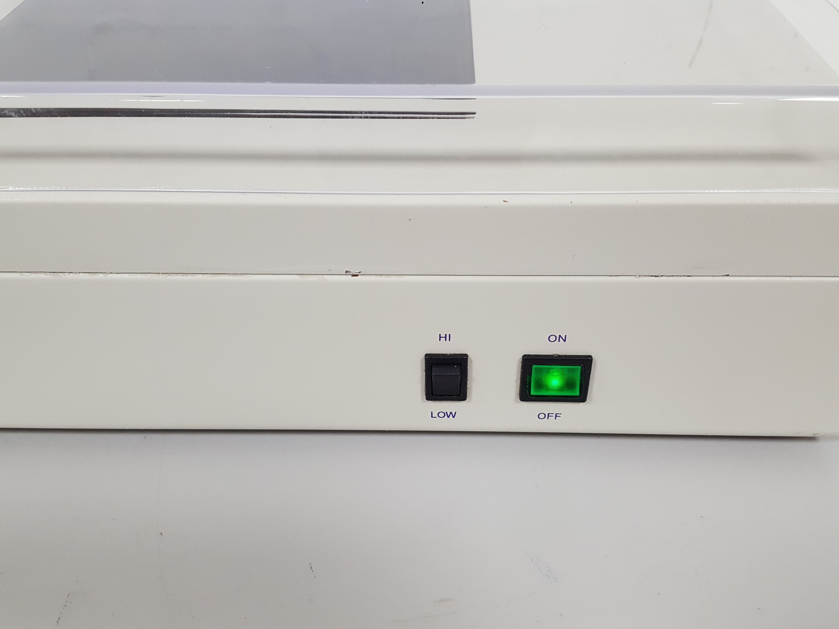 Image of UVP TM-20 Bench Top UV Dual Intensity Transilluminator 575 / 974nm Lab