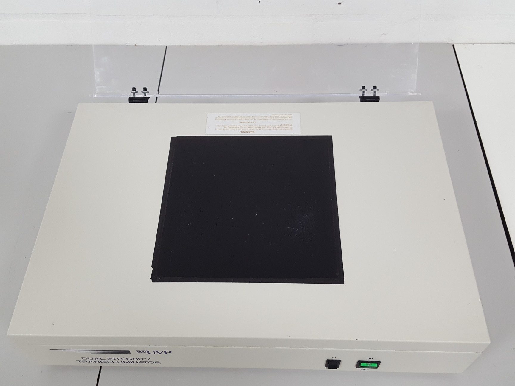 Image of UVP TM-20 Bench Top UV Dual Intensity Transilluminator 575 / 974nm Lab