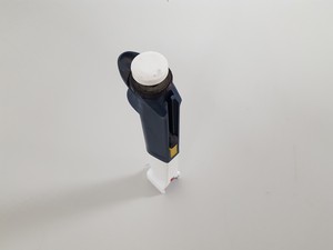 Thumbnail image of Gilson Distriman Repetitive Pipette Lab