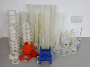 Thumbnail image of Large Lot of Plastic Graduated Cylinders, Beakers, Bases & Other Misc Lab Items