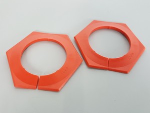 Thumbnail image of Large Lot of Plastic Graduated Cylinders, Beakers, Bases & Other Misc Lab Items