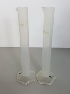 Thumbnail image of Large Lot of Plastic Graduated Cylinders, Beakers, Bases & Other Misc Lab Items