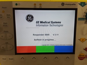 Thumbnail image of Marquette Hellige Responder 3000 Defibrillator Lab Equipment