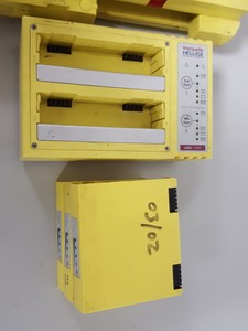 Thumbnail image of Marquette Hellige Responder 3000 Defibrillator Lab Equipment