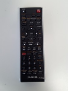 Thumbnail image of Toshiba SD-37VB Portable DVD / VHS Combination Player 