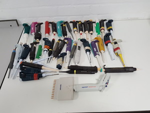 Thumbnail image of Job Lot 38 Lab Pipettes, Eppendorf, Gilson, Finnpipette, Thermo