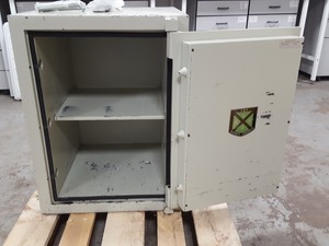 Thumbnail image of SMP Security Products Briton Security Safe Cash Office + Key