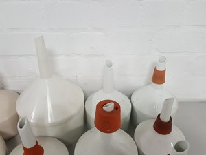 Thumbnail image of 14x Buchner Filter Funnels Ceramic & Plastic Lab Chemistry Teaching