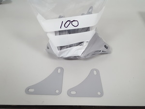 Thumbnail image of Lot of 100 Dexion Slotted Angle Corner Light Grey Racking