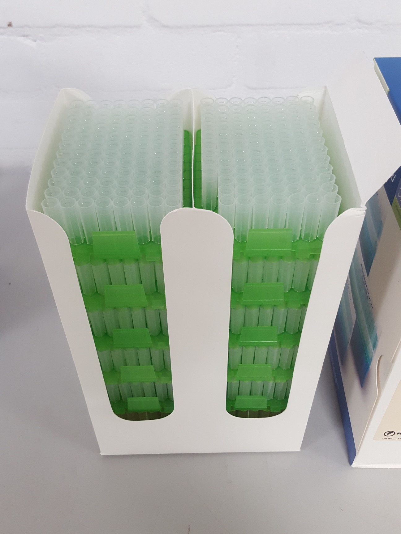 Image of 2x Fisherbrand SureOne Micropoint Graduated Pipette Tips(960 each) 100-1000ul