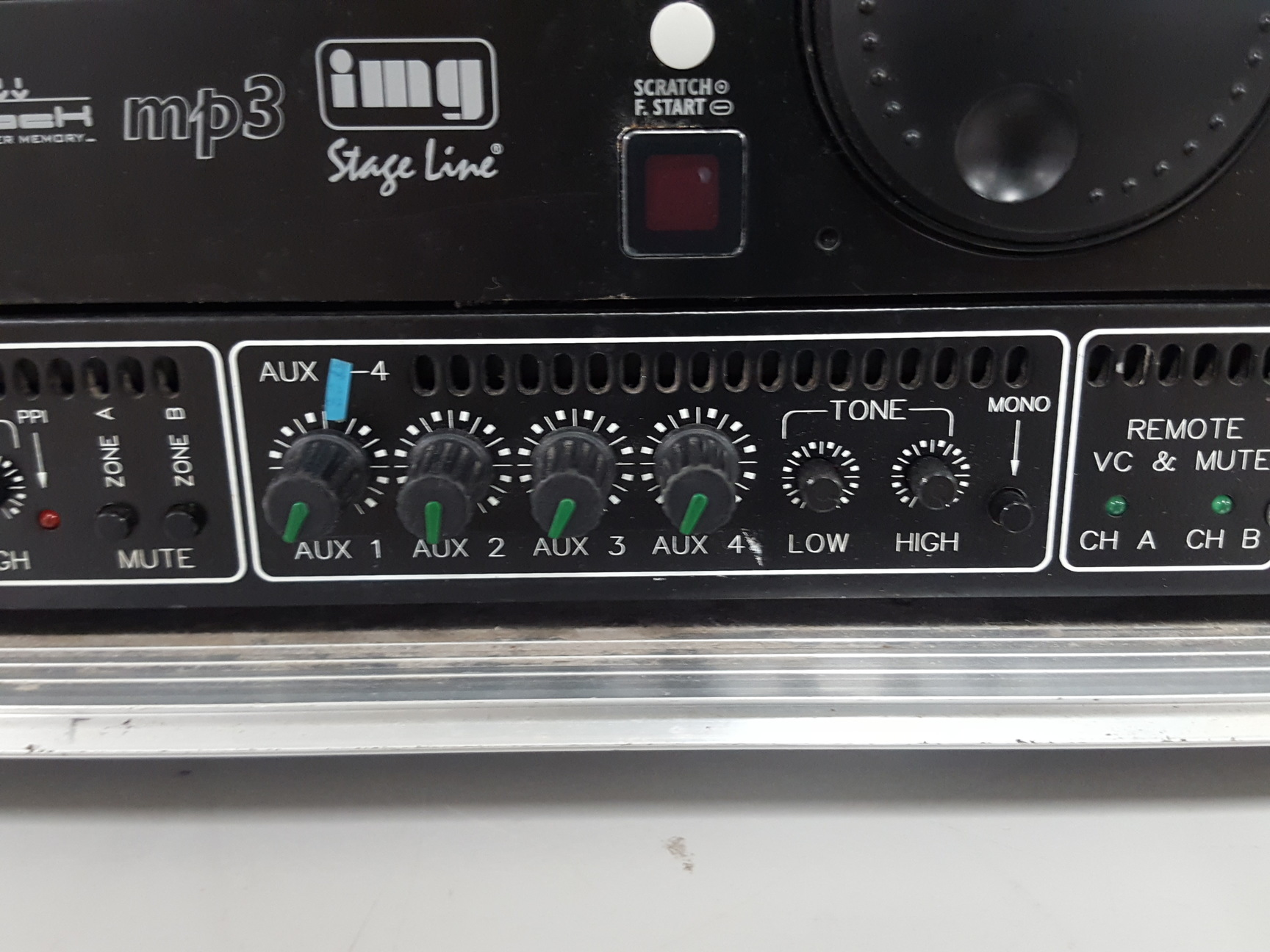 Image of IMG StageLine CD-196USB CD & MP3 Player + McGregor DA Series Mixer