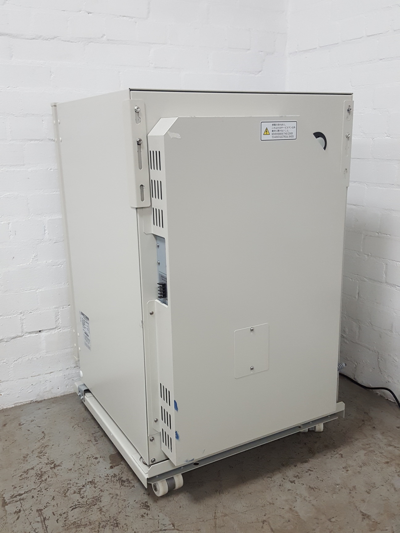 Image of Sanyo MCO-18AIC UV Co2 Incubator Lab