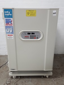 Thumbnail image of Sanyo MCO-18AIC UV Co2 Incubator Lab