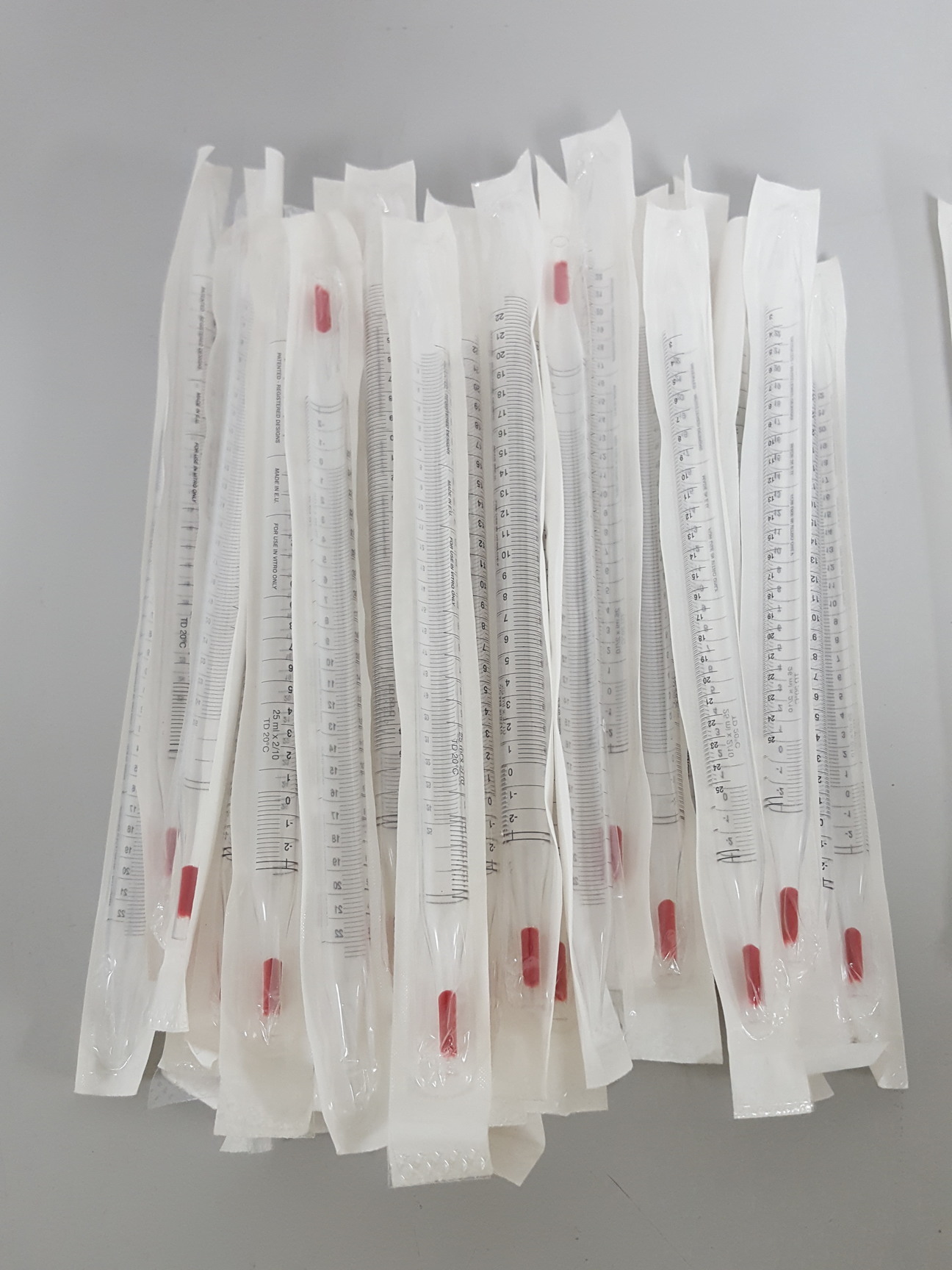 Image of 73x Plastic Pipettes 69x (25ml) With 4x (10ml)  Lab