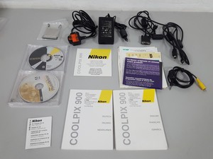 Thumbnail image of Nikon COOLPIX 900 1.2MP Digital Camera - Silver