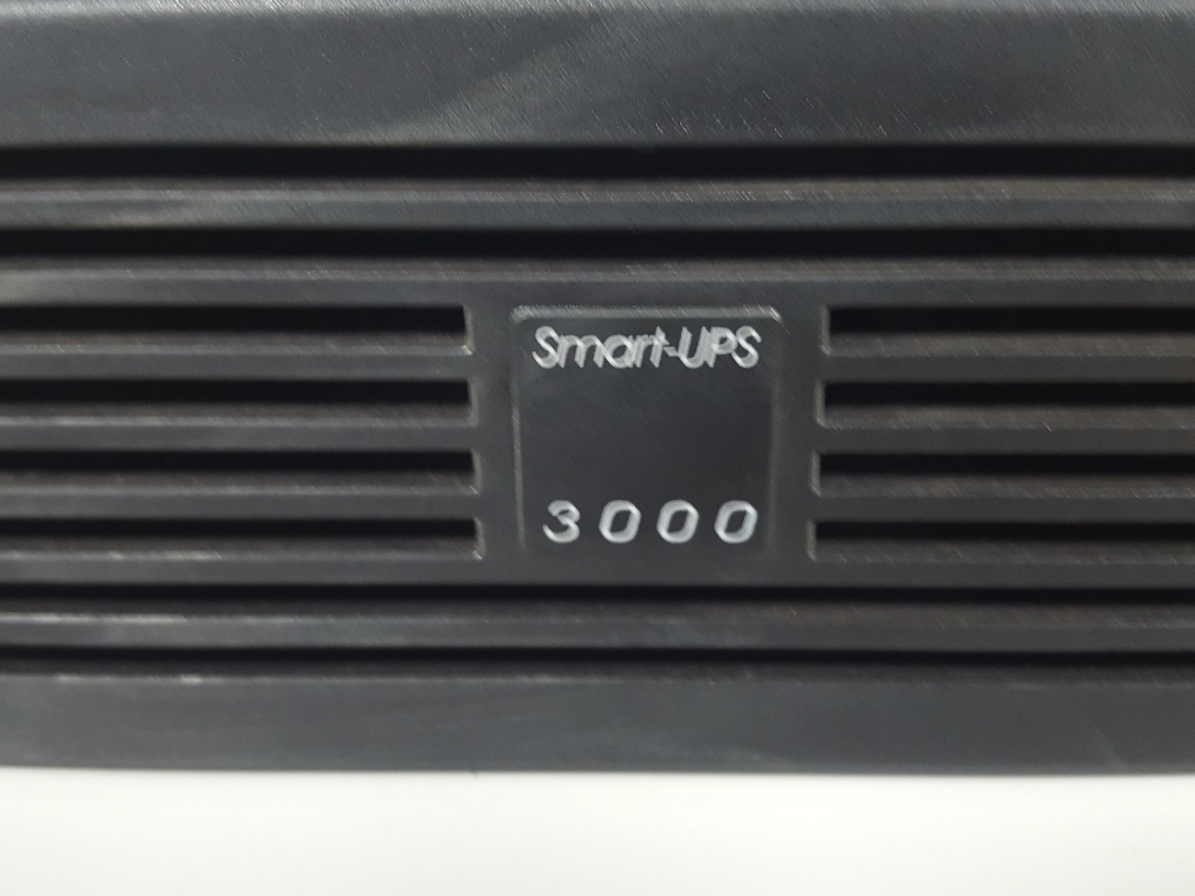 Image of APC 3000 Smart-UPS 19" Backup Battery