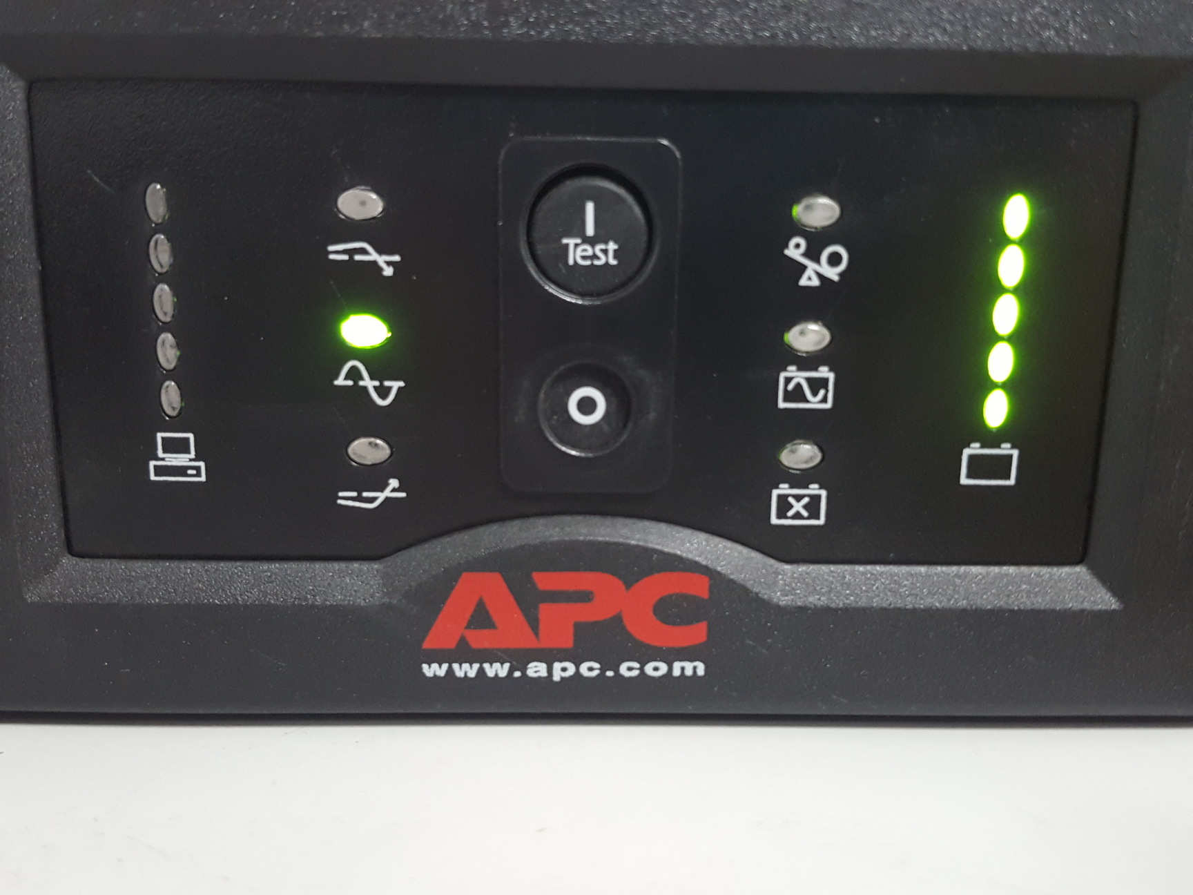 Image of APC 3000 Smart-UPS 19" Backup Battery