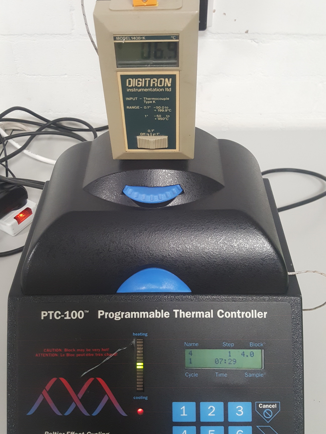 Image of MJ Research PTC-100 Programmable PCR DNA Thermal Cycler Lab