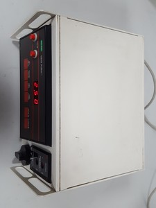 Thumbnail image of Bio-Rad Gene Pulser Model 1652078 Electrophoresis Lab 