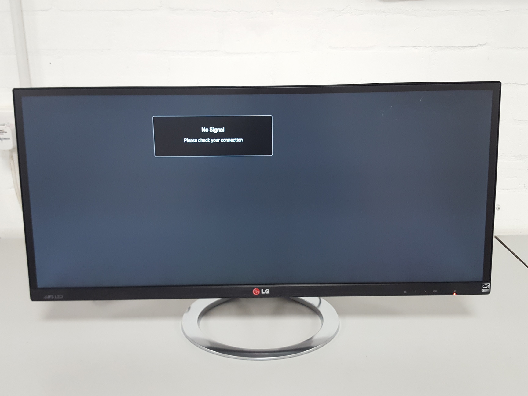 LG Flatron 29EA93P 29” UltraWide IPS Monitor Premium Computer Screen