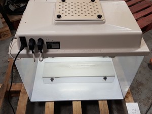 Thumbnail image of Airclean 600 AC632LFUVC PCR Workstation Lab 